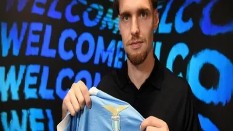 希罗自信满满引发笑料，火箭队成年轻球员乐园